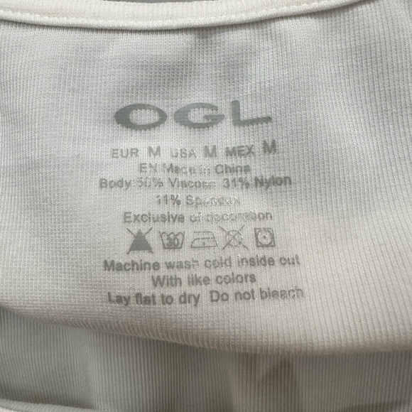 OGL bundle of 2 Black & White Tops - Picture 6 of 7